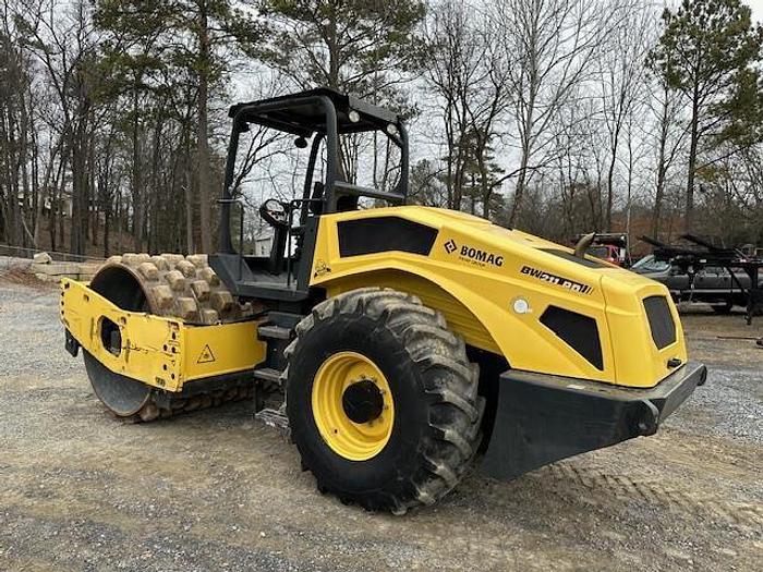 Used 2017 BOMAG BW211PD-5