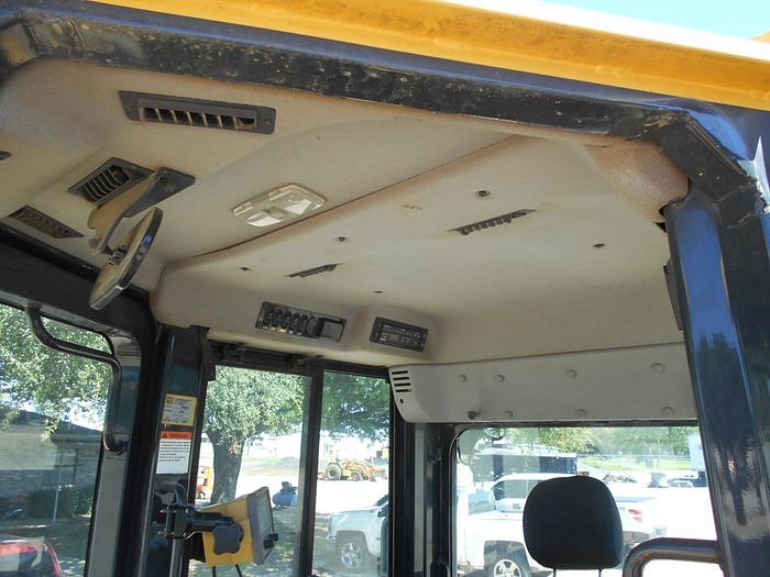 Used 2015 KOMATSU D61PX-24