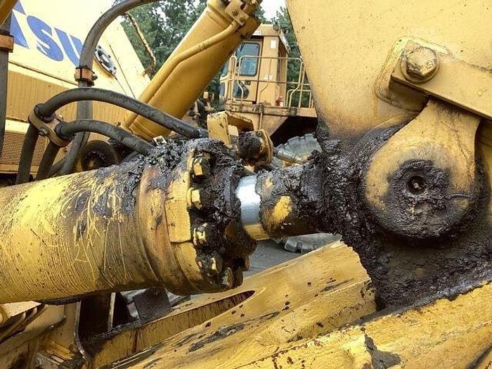 Used 2008 KOMATSU D275AX