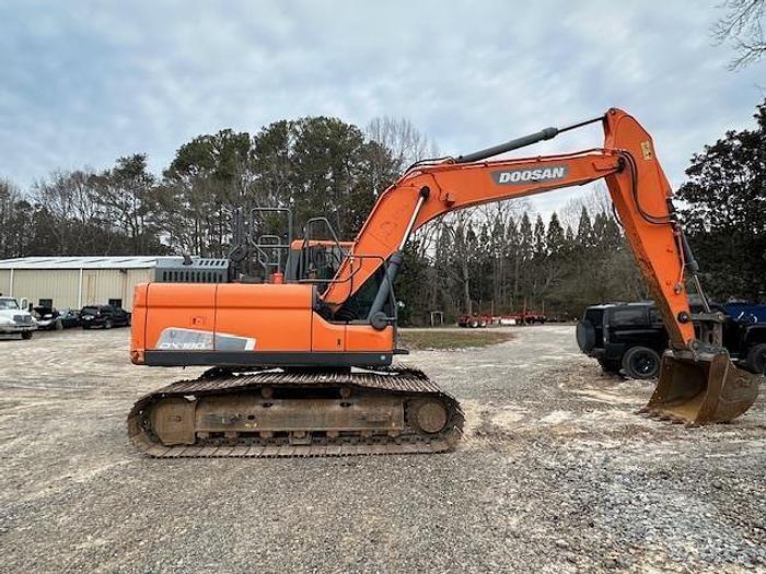 Used 2016 DOOSAN DX180 LC-5