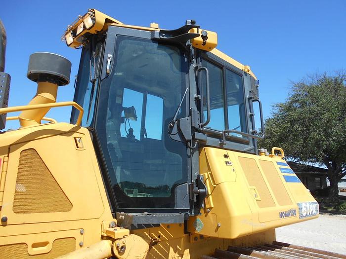 Used 2015 KOMATSU D61PX-24
