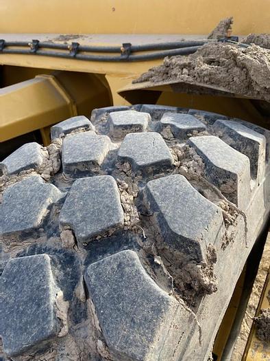 Used Cat 60 Pull Scraper - 13 cyd  ** Converted to All Hydraulic **