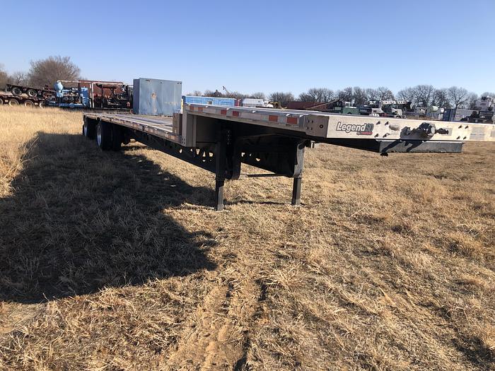 Used 2019 Manac 48 ft step deck trailer