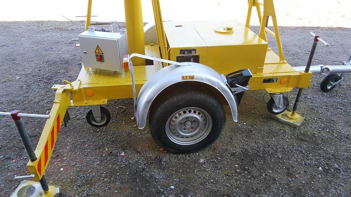 Used 1985 MBB Hydraulic work platform MBB G1200 "Giraffe"