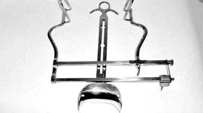 Used Retractor Self Retaining Abdominal Balfour Adult with Central Blade