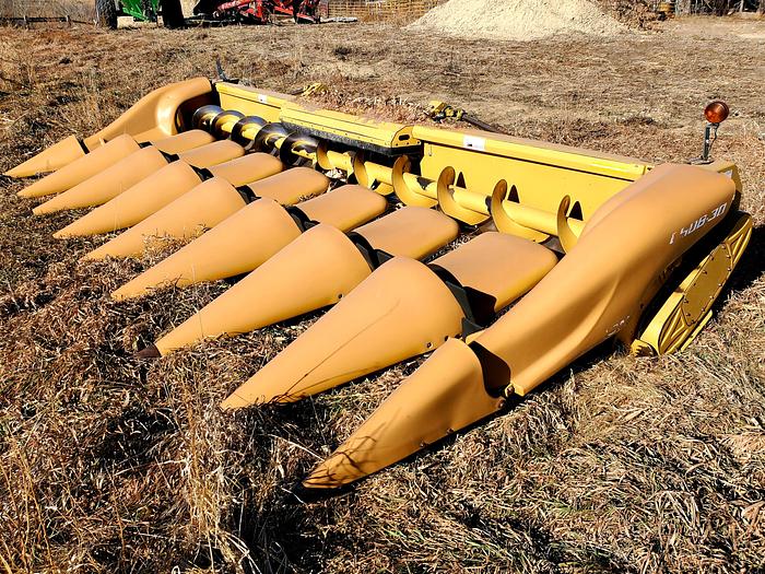 Used 8R30 - 2009 Claas C508 Corn Header