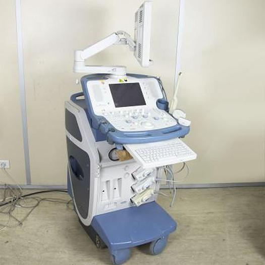 D'occasion ECHOGRAPHE TOSHIBA XARIO COULEUR DOPPLER AVEC 3 SONDES ET ÉCRAN PLAT