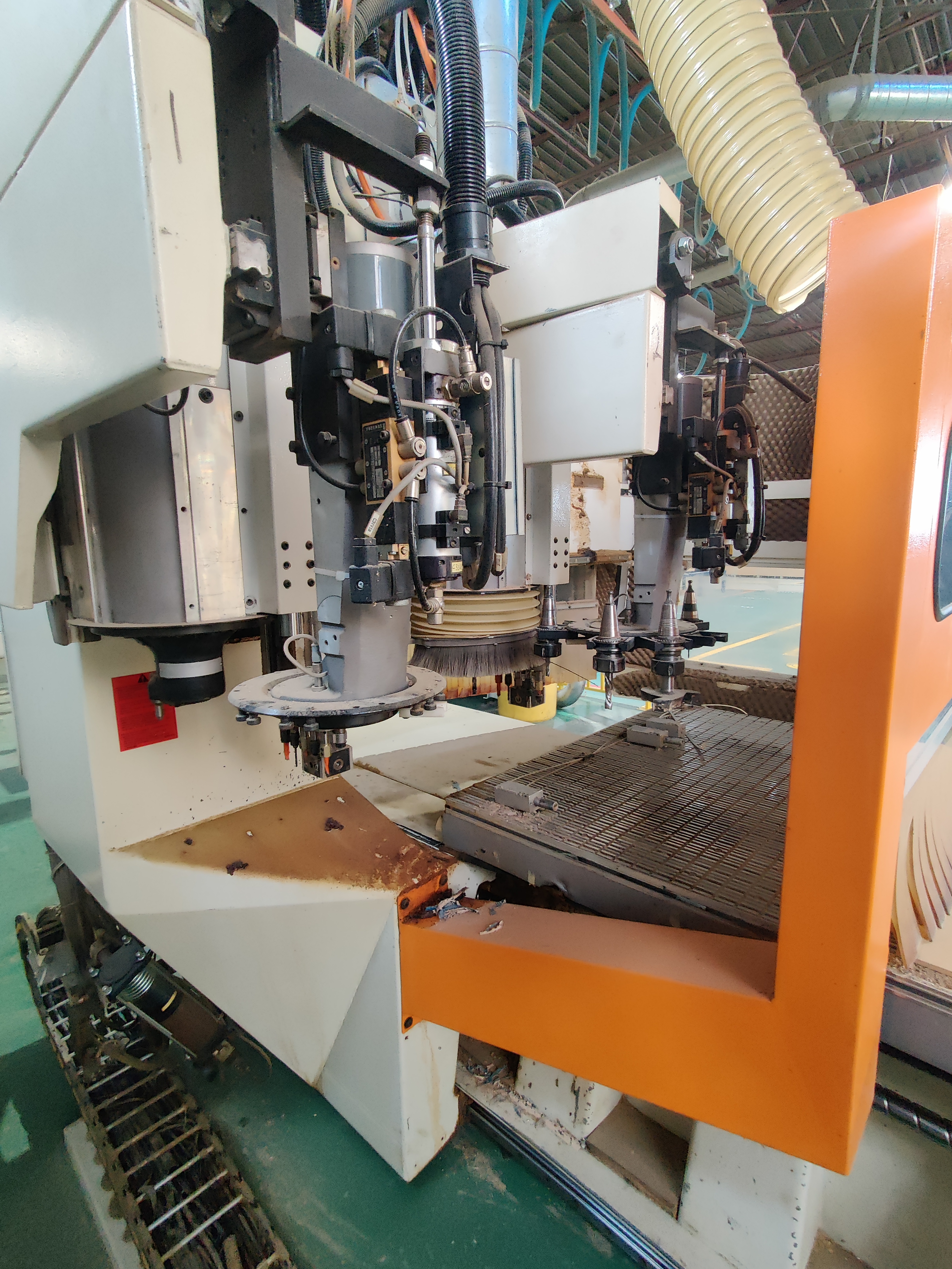 Used 2001 SCM Routech Record 220 CNC machine center