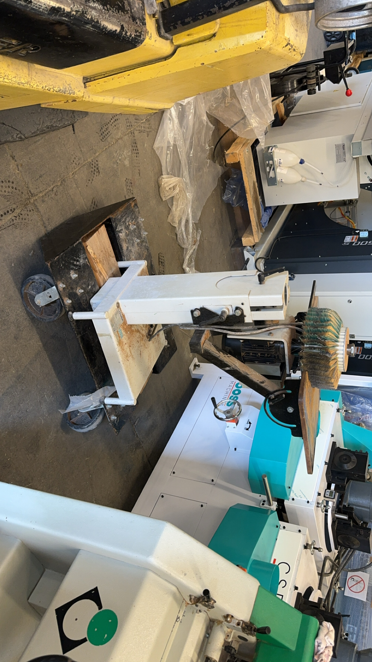 Used 2003 Jakob Loewer MiniSpin V Denibbing Sander