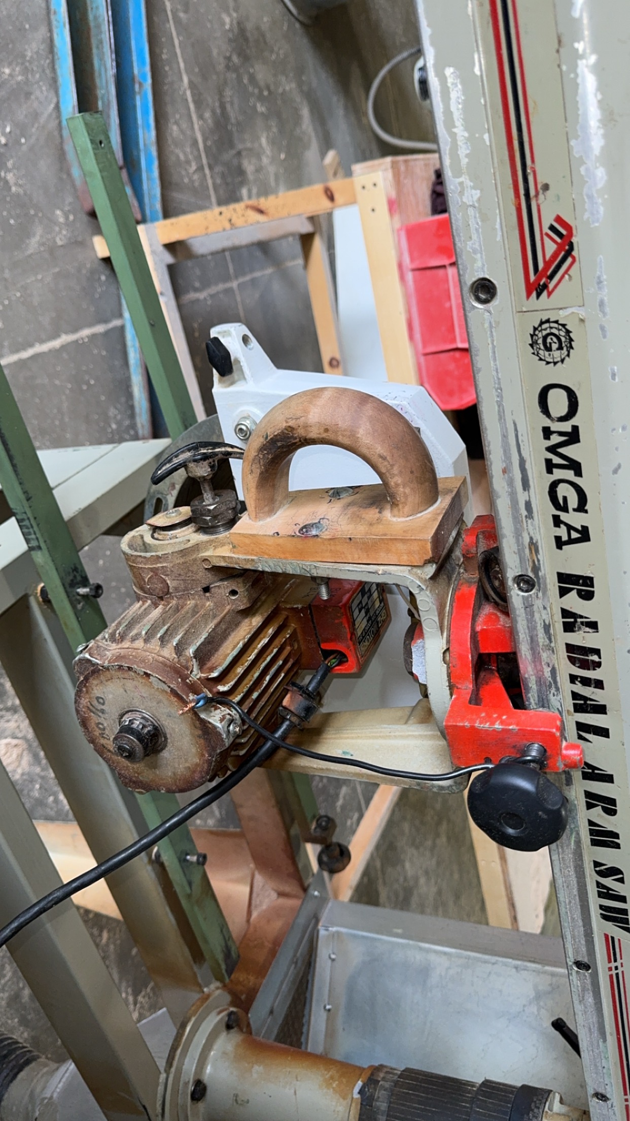 Used OMGA Radial Arm Saw