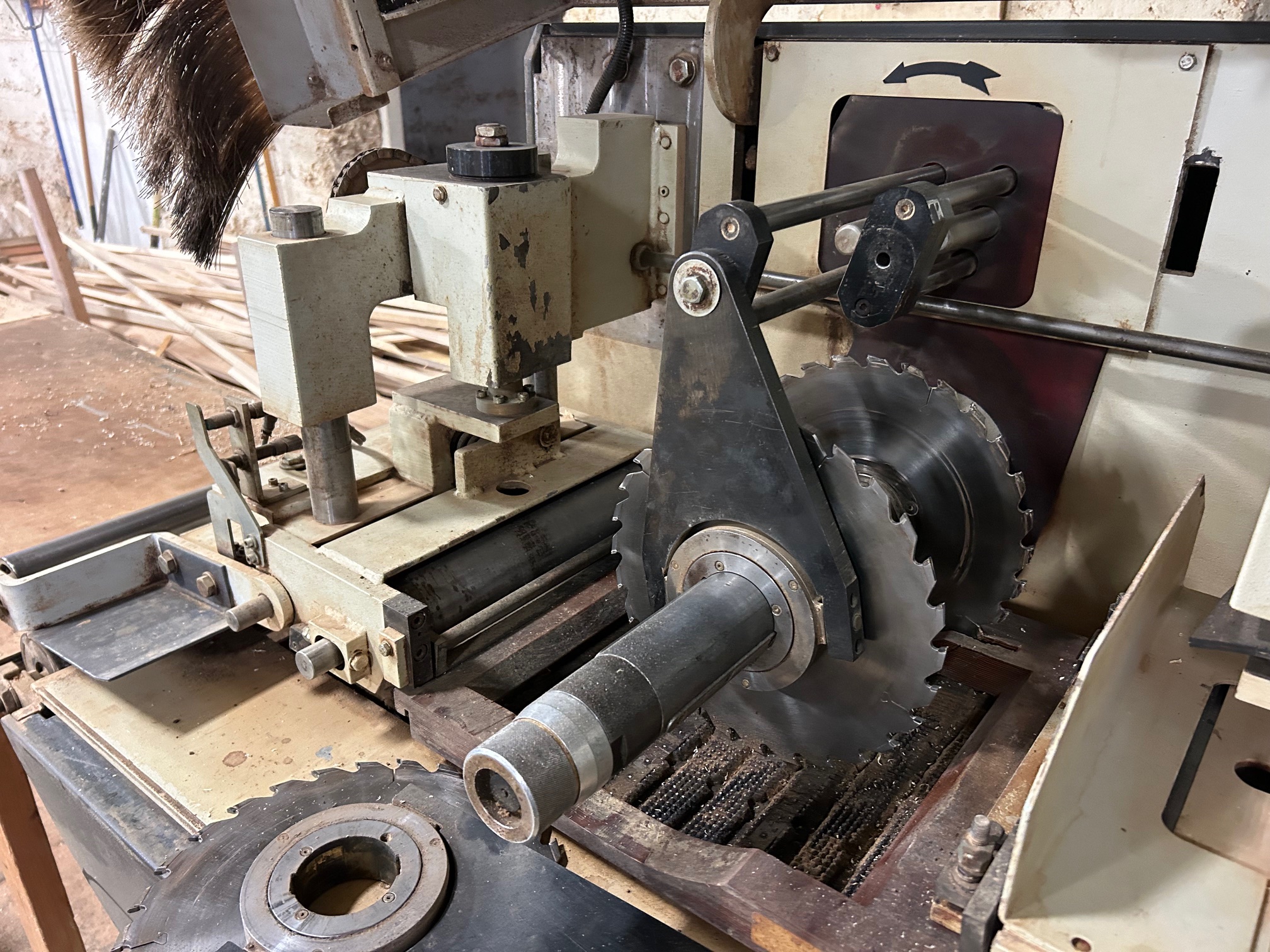 Used 2007 Weinig Raimann ProfiRip KM310M Gang Rip Saw (w/ 2 moving blades + 1 fixed blade and ValuRip III Plus Infeed)