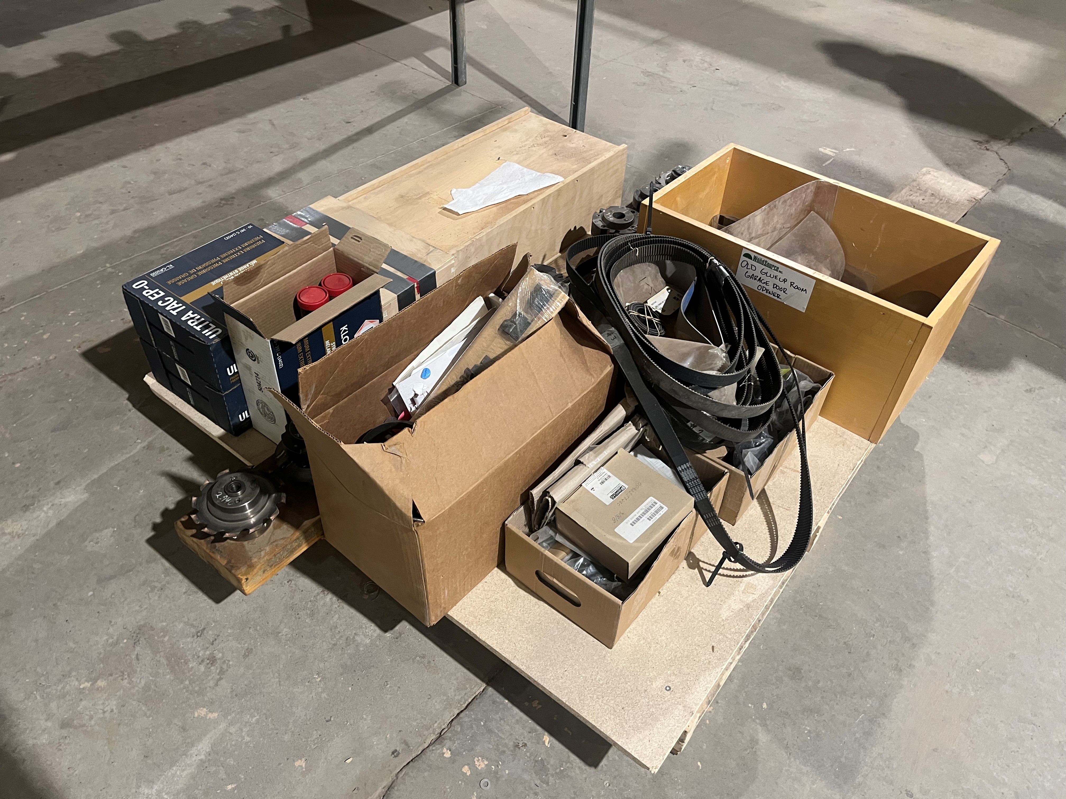 Used 2005 Weinig  Powermat 1000 6-Head Moulder With Assorment of Cutterheads