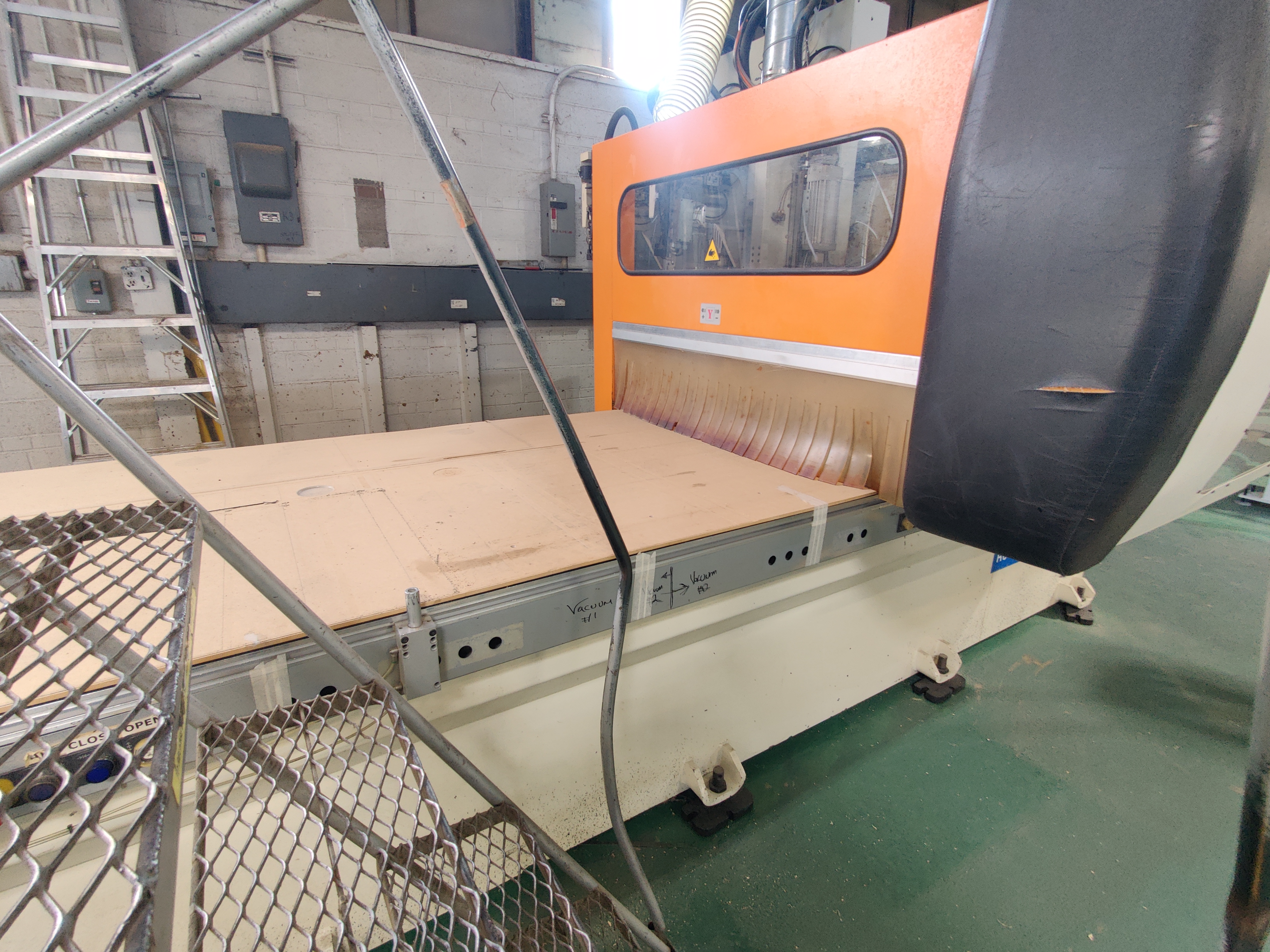 Used 2001 SCM Routech Record 220 CNC machine center