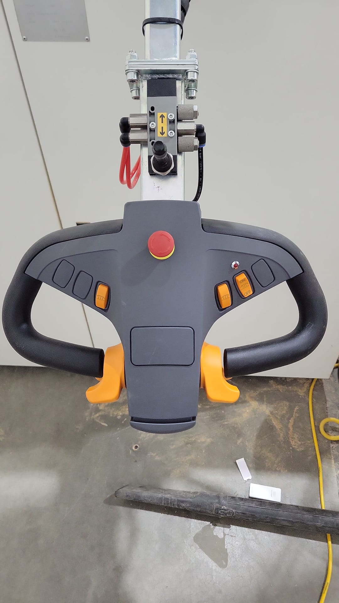 Used Barbaric UniWood UWL 3 Vacuum Lifter