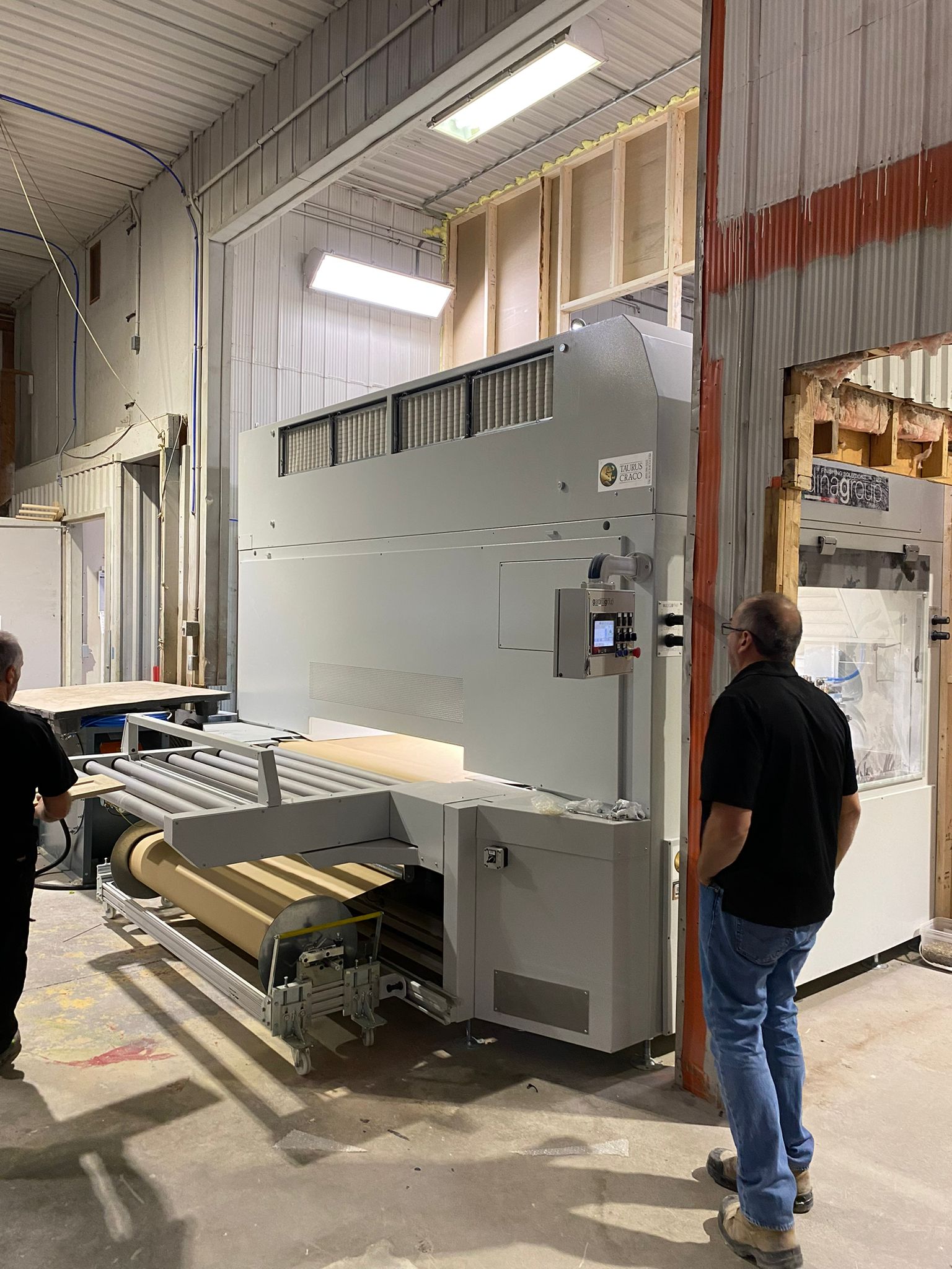Used Dualtech 420-Dry-SBC Automatic Spray Machine with Kremlin Airmix 2K Flatline Feed System