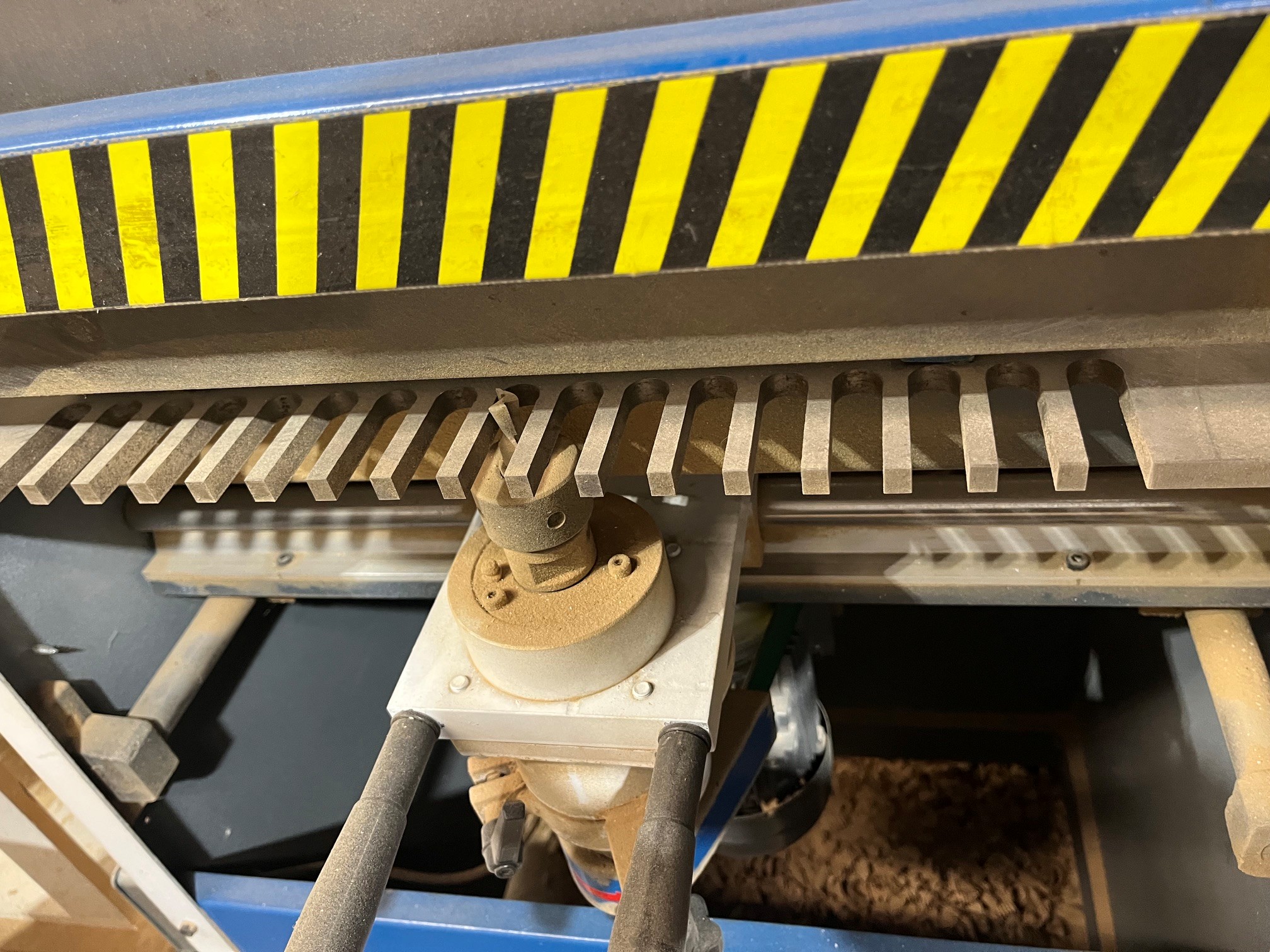 Used 2017  Qingdao Hengchang MYX16 Automatic Dovetailer