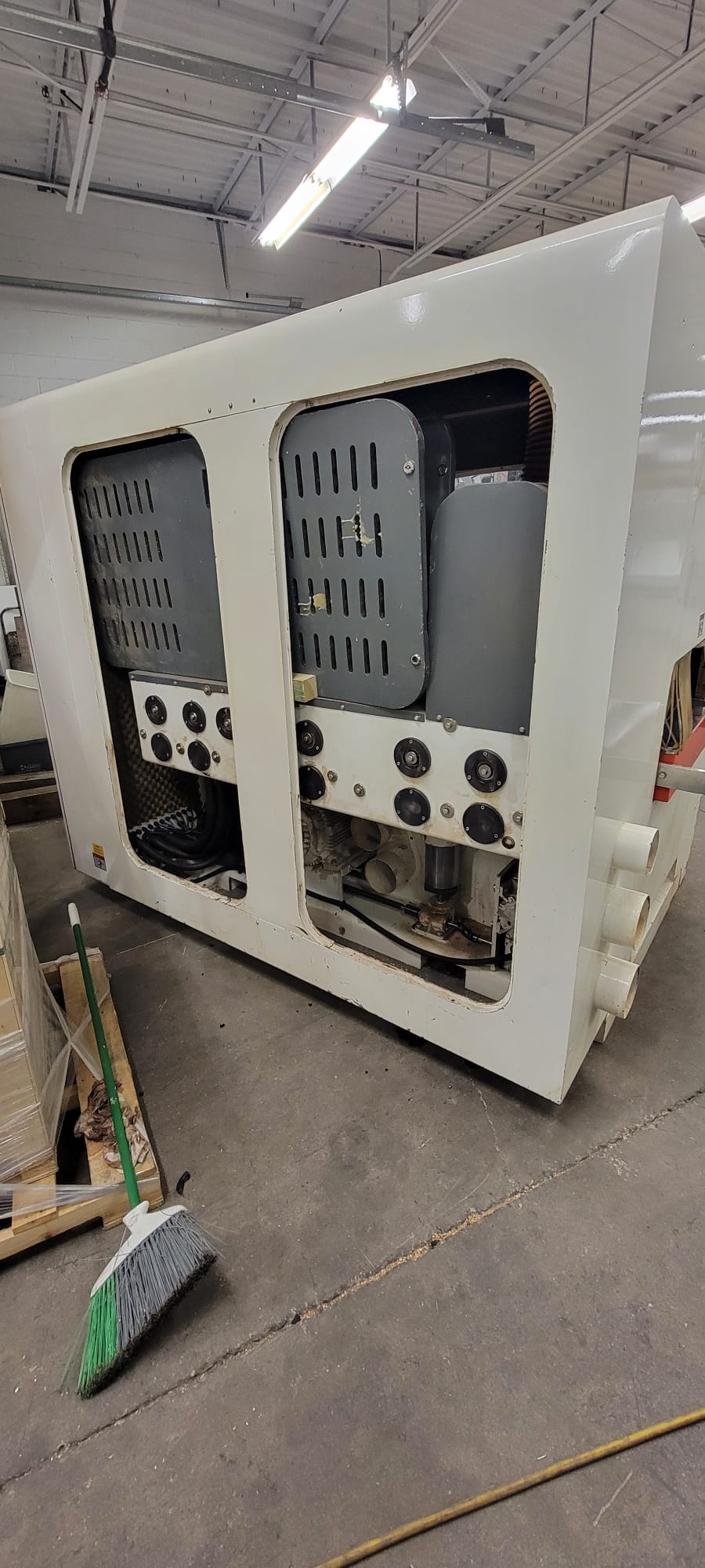 Used 2008 Silver SGM-268P Double Sided Planer