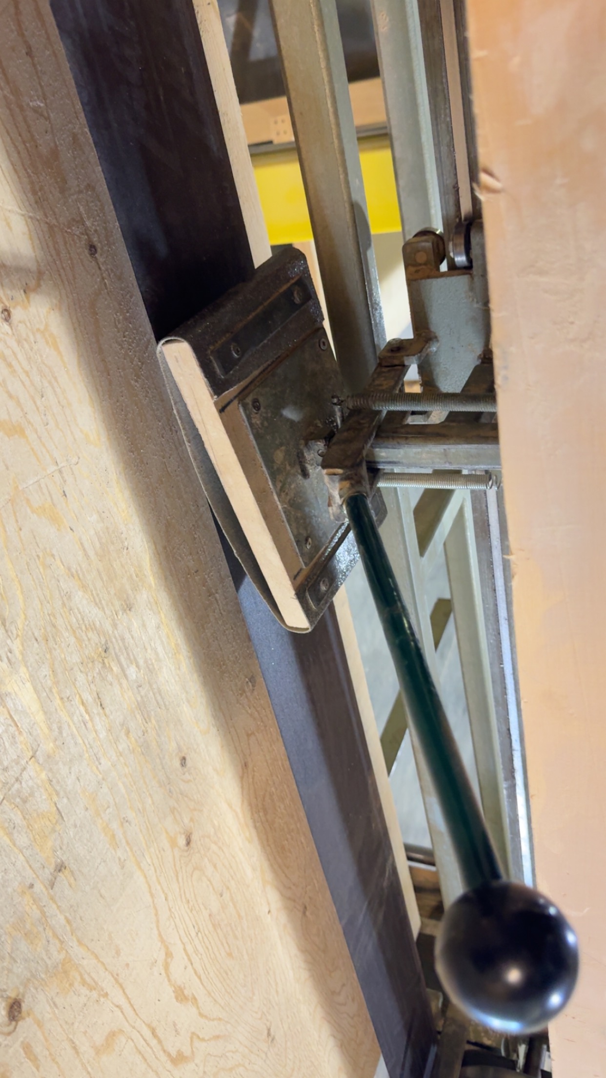 Used Progress PLC-264-6 Stroke Sander