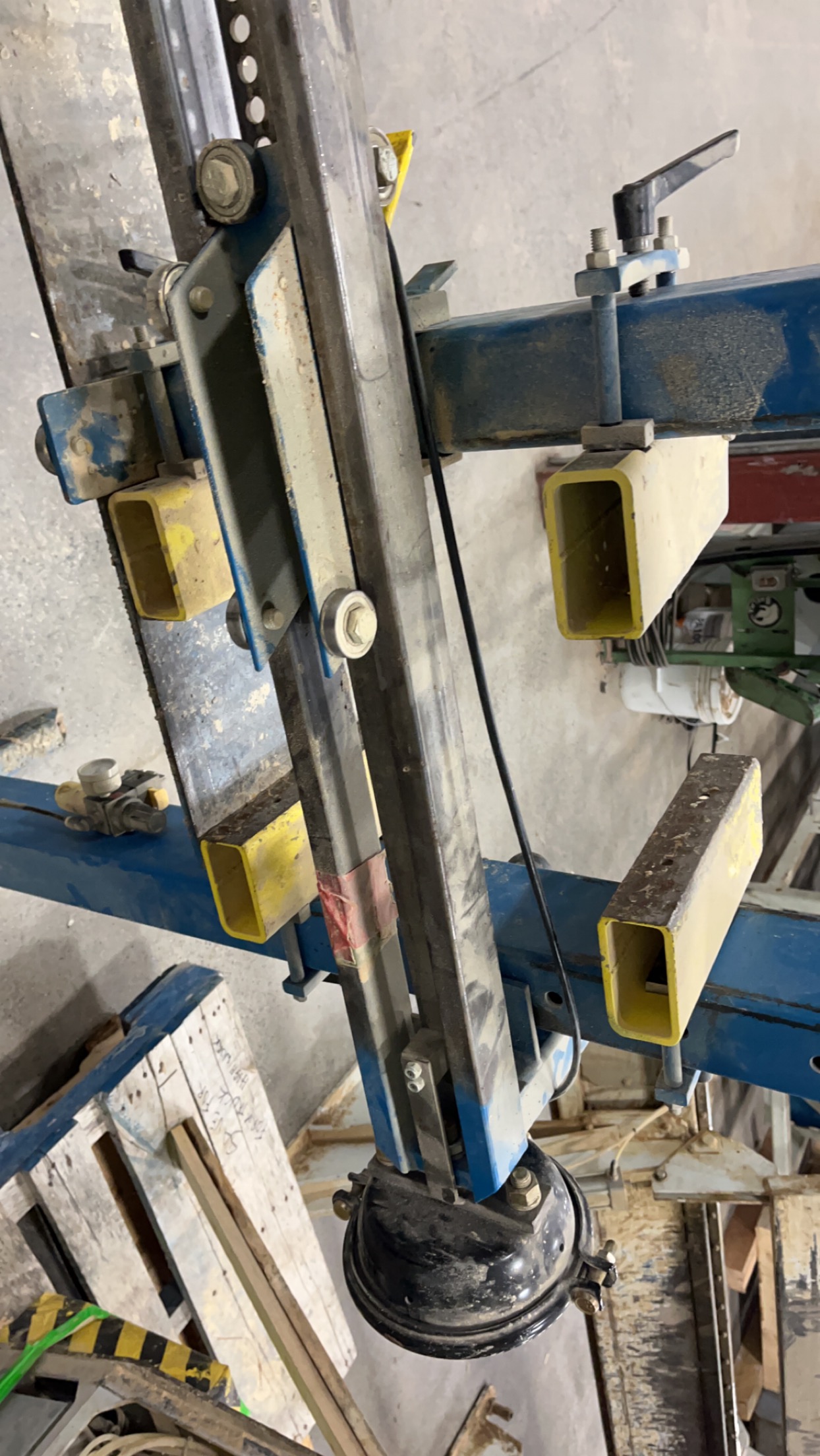 Used JLT 190A Drawer Clamp for Sale at Taurus Craco Machinery Inc