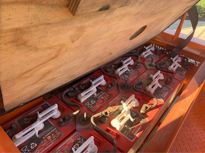 Used 2007 Taylor Dunn Cart - 6 Passenger