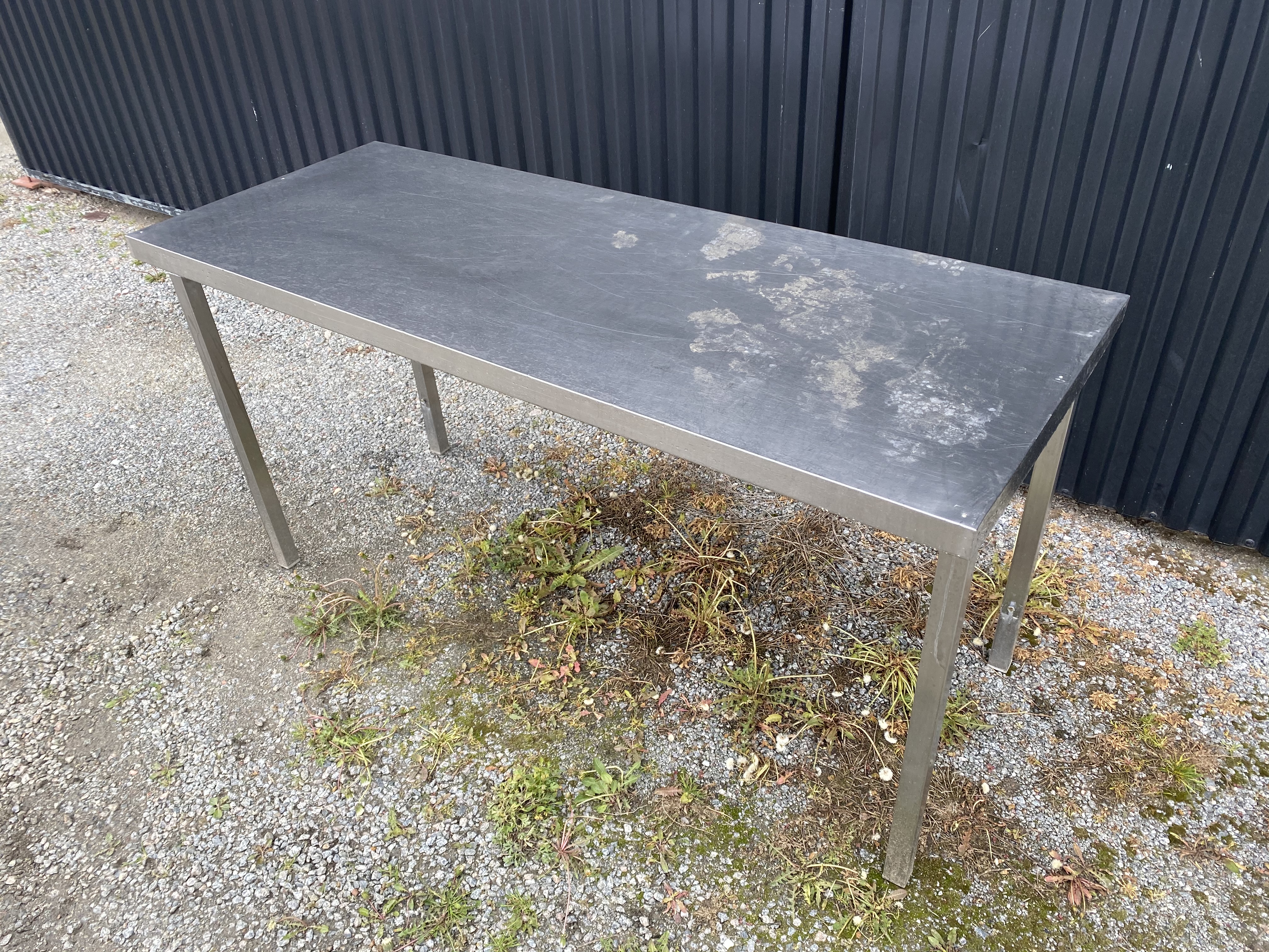 Begagnad Arbetsbord Rostfritt 180x70cm