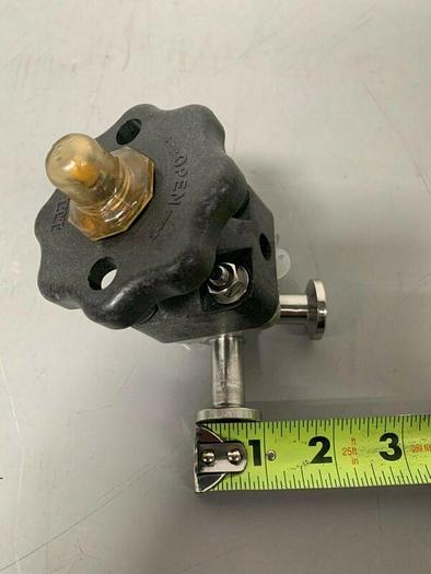 Used ITT Pure-Flo .5-316L-RA20MAX-CWP150 3-way Diaphragm Valve w/ 1/2" Sanitary Fit