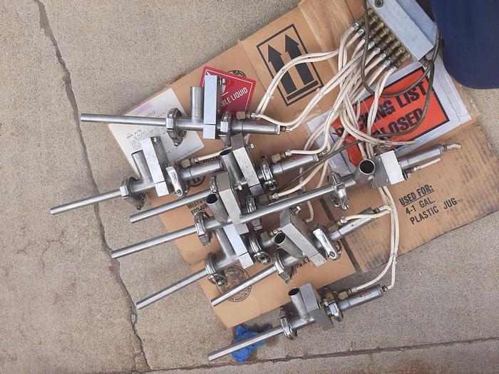 Used Filler, Piston, 8-Head, S/st, Inline, 16 Ounces #S744549