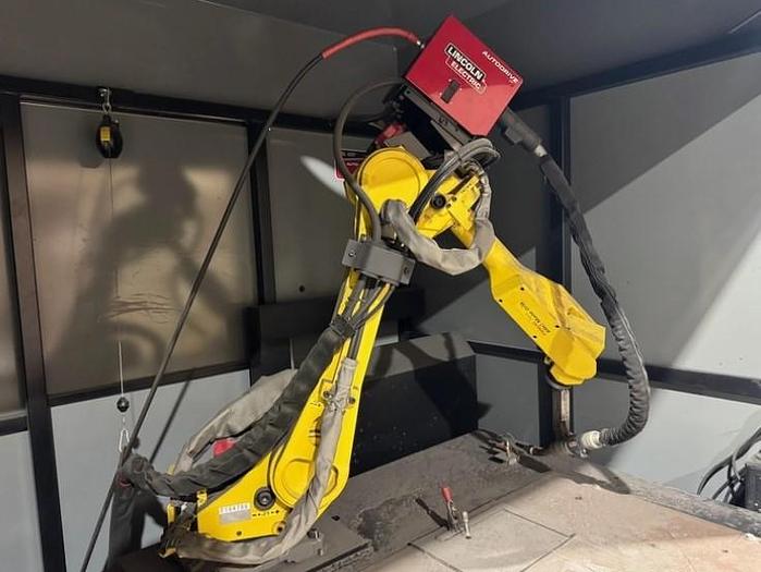 Used 2015 LINCOLN ELECTRIC AUTO-MATE 5 WITH FANUC ARC MATE 0iB ROBOTS AND R-30iB MATE CONTROL