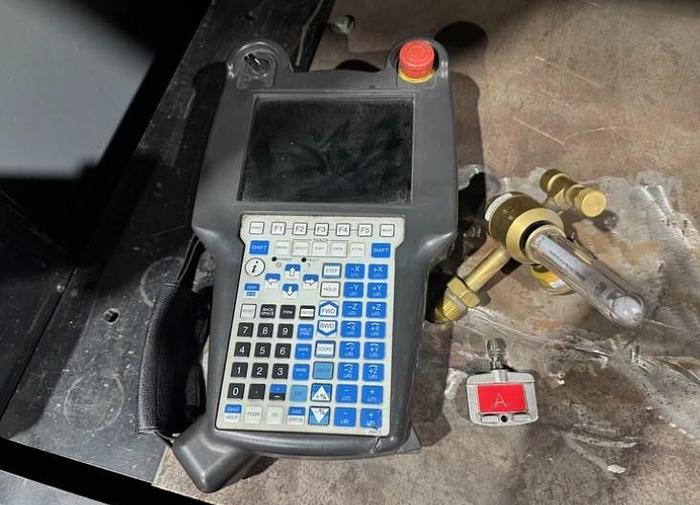 Used 2015 LINCOLN ELECTRIC AUTO-MATE 5 WITH FANUC ARC MATE 0iB ROBOTS AND R-30iB MATE CONTROL