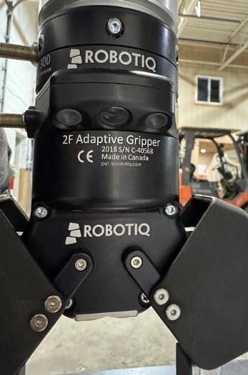 Used 2018 UNIVERSAL ROBOT MODEL UR5 WITH ROBOTIQ FT FORCE/TORQUE SENSOR, CAMERA MODULE & 2F ADAPTIVE GRIPPER