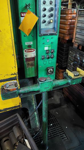 Used DANLY 1,000 TON HYDRAULIC PRESS GIB GUIDED STRAIGHT SIDE