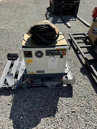 Used FANUC M-410iC/110 NEW NEVER USED 4 AXIS PALLETIZING ROBOT WITH R-30iB PLUS CONTROLLER