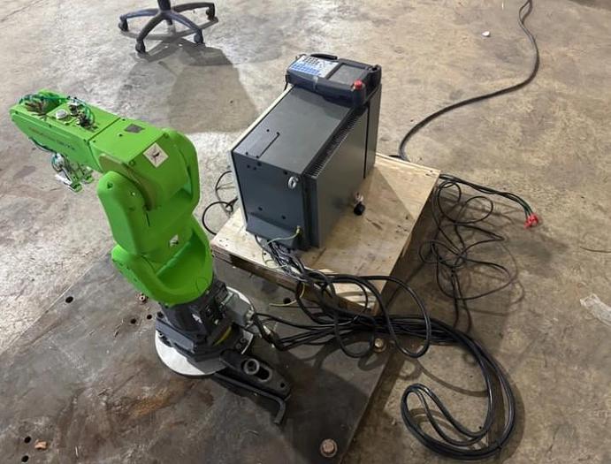 Used FANUC CR-7iA with R30iB Control, Cables & Teach