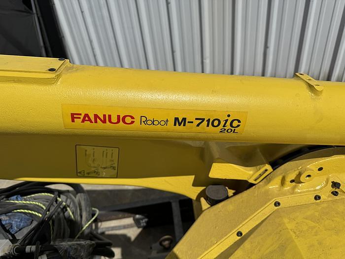 Used FANUC M-710iC/20L 6 AXIS ROBOT LIKE NEW! PAYLOAD 20KG X REACH 3,110 MM R-30iB CONTROLLER