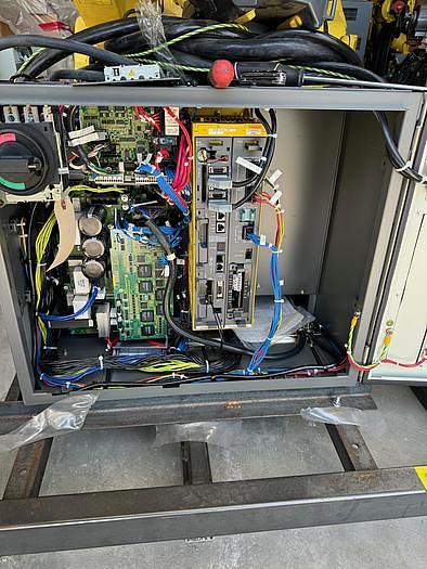 Used FANUC M-710iC/20L 6 AXIS ROBOT LIKE NEW! PAYLOAD 20KG X REACH 3,110 MM R-30iB CONTROLLER