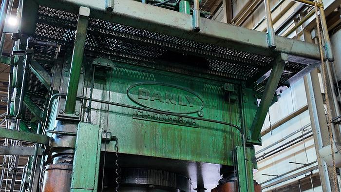 Used DANLY 1,000 TON HYDRAULIC PRESS GIB GUIDED STRAIGHT SIDE