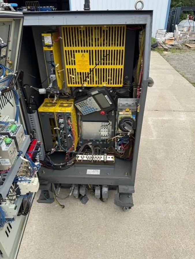 Used 2-Fanuc R-2000IB/210f's with 30iA Controls