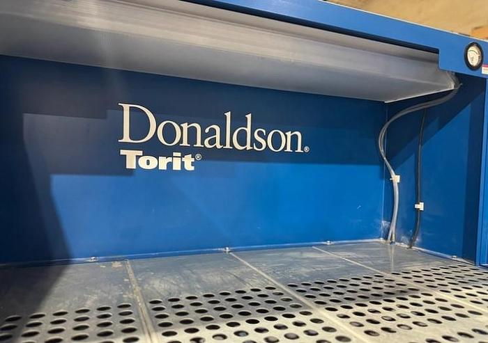 Used DONALDSON TORIT LIKE NEW DB2000 DOWNCRAFT BENCH, CLEANED AND TESTED