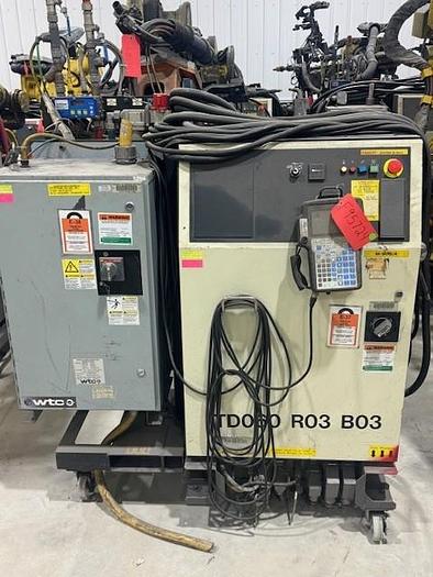 Used FANUC M900iA/350 6 AXIS ROBOT WITH R30iA CONTROLLER AND SERVO SPOT WELD GUN