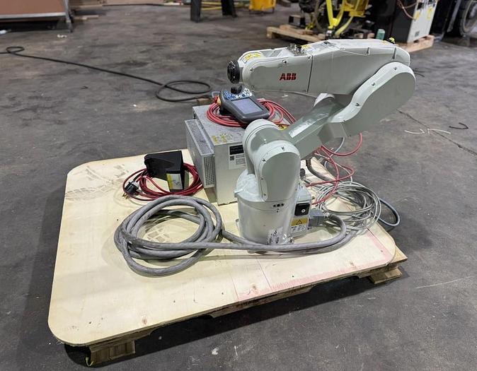 Used 2017 ABB IRB 1200-5/0.9 WITH IRC5 CONTROLS, TEACH & CABLES  IRB 1200-5/0.9 WITH IRC5 CONTROLS, TEACH & CABLES