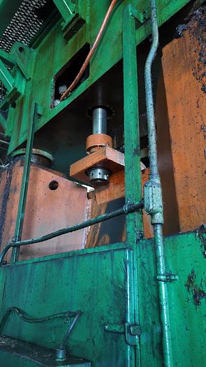 Used DANLY 1,000 TON HYDRAULIC PRESS GIB GUIDED STRAIGHT SIDE