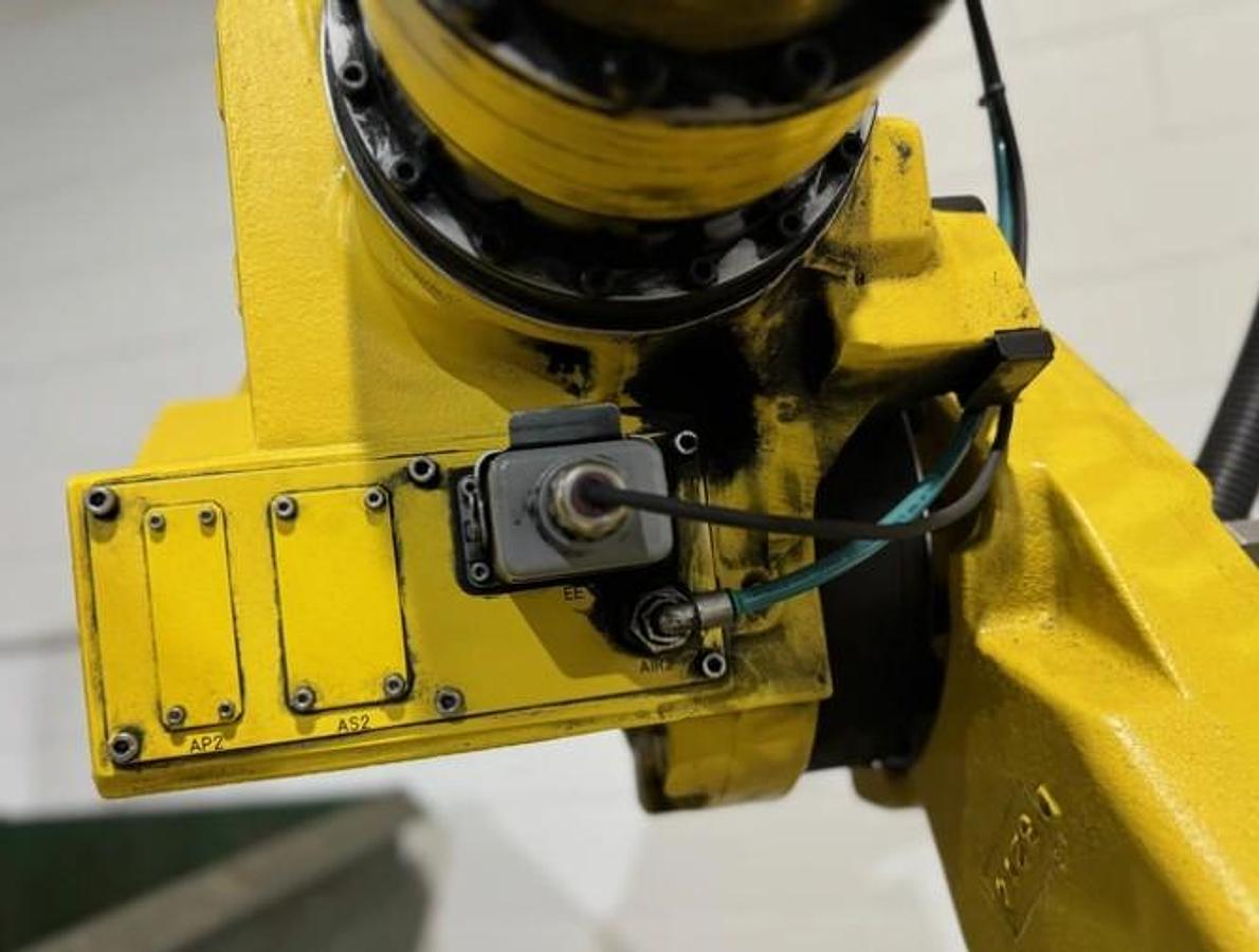 Used 2013 FANUC M710iC/70 with R30iA Controller