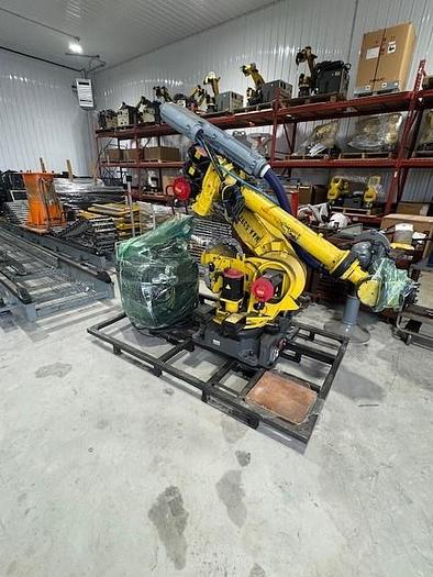 Used FANUC  R-2000iB/125L ROBOT STAND MOUNTED ON 61' FANUC GEN VI RTU WITH R-30iB CONTROLLER, 2015