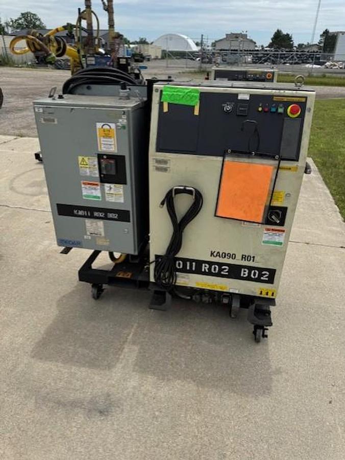 Used 2-Fanuc R-2000IB/210f's with 30iA Controls