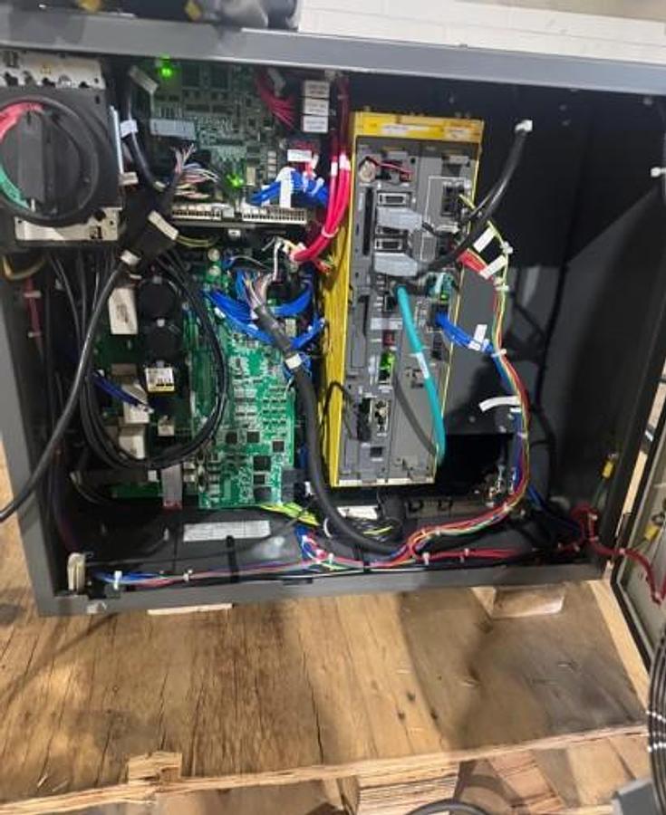 Used 2022 FANUC M710iC/70 with R30iB Plus Controller