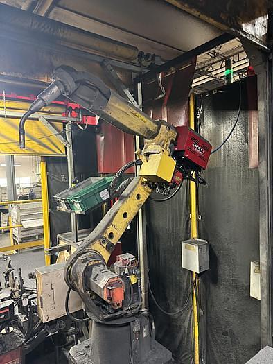 Used LINCOLN ELECTRIC/FANUC  MIG WELDING CELL WITH ARC MATE 120iC & ARC MATE 120iC/12L R-30iB DUAL TRUNNION