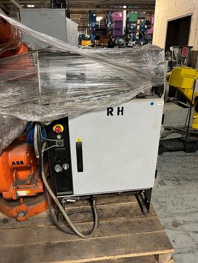 Used 2011 8 - ABB IRB 1600 MIG WELDING ROBOTS WITH IRC5 CONTROLS.