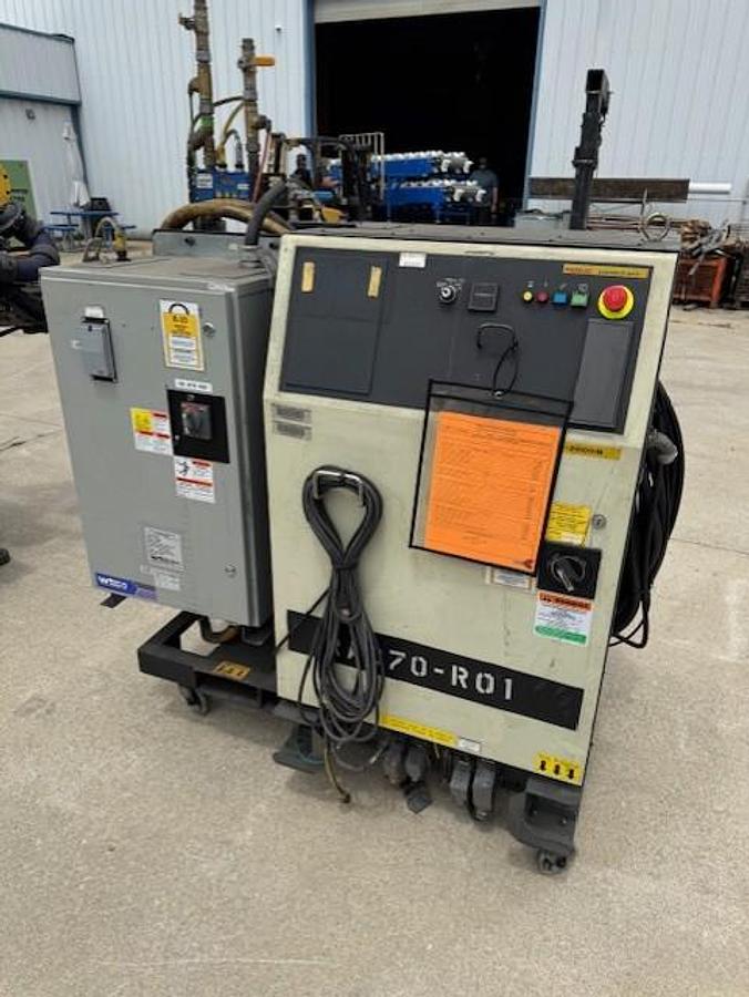 Used 2-Fanuc R-2000IB/210f's with 30iA Controls