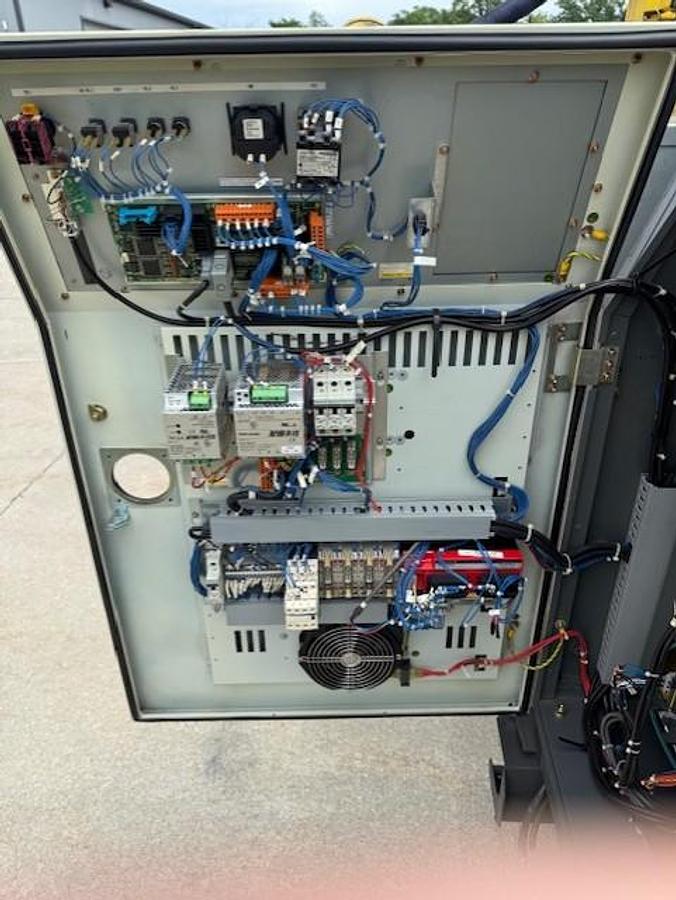 Used 2-Fanuc R-2000IB/210f's with 30iA Controls