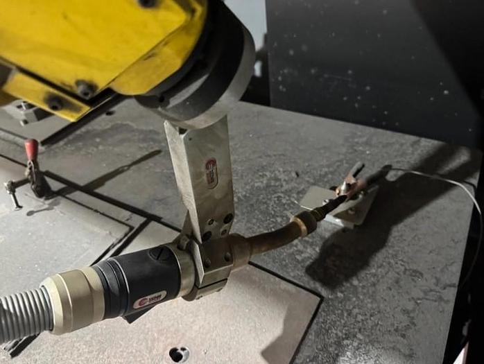 Used 2015 LINCOLN ELECTRIC AUTO-MATE 5 WITH FANUC ARC MATE 0iB ROBOTS AND R-30iB MATE CONTROL